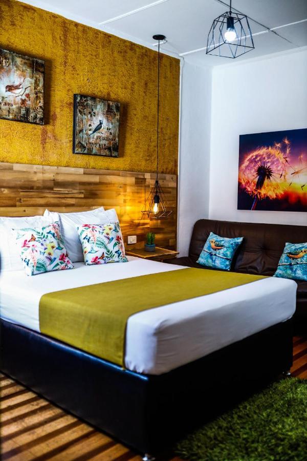 Hotel The Garden Lleras 10 à Medellín Extérieur photo