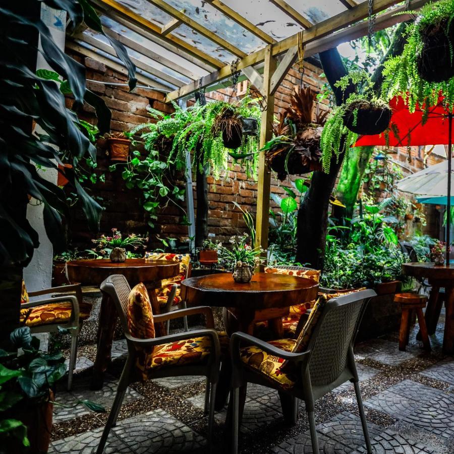 Hotel The Garden Lleras 10 à Medellín Extérieur photo