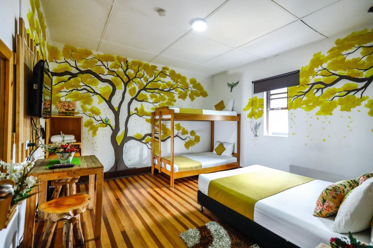 Hotel The Garden Lleras 10 à Medellín Extérieur photo