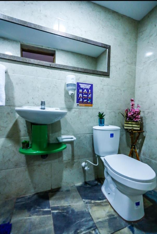Hotel The Garden Lleras 10 à Medellín Extérieur photo